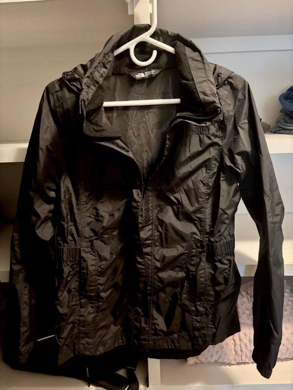 The North Face Black Women's Lightweight Windbreaker Rain Jacket